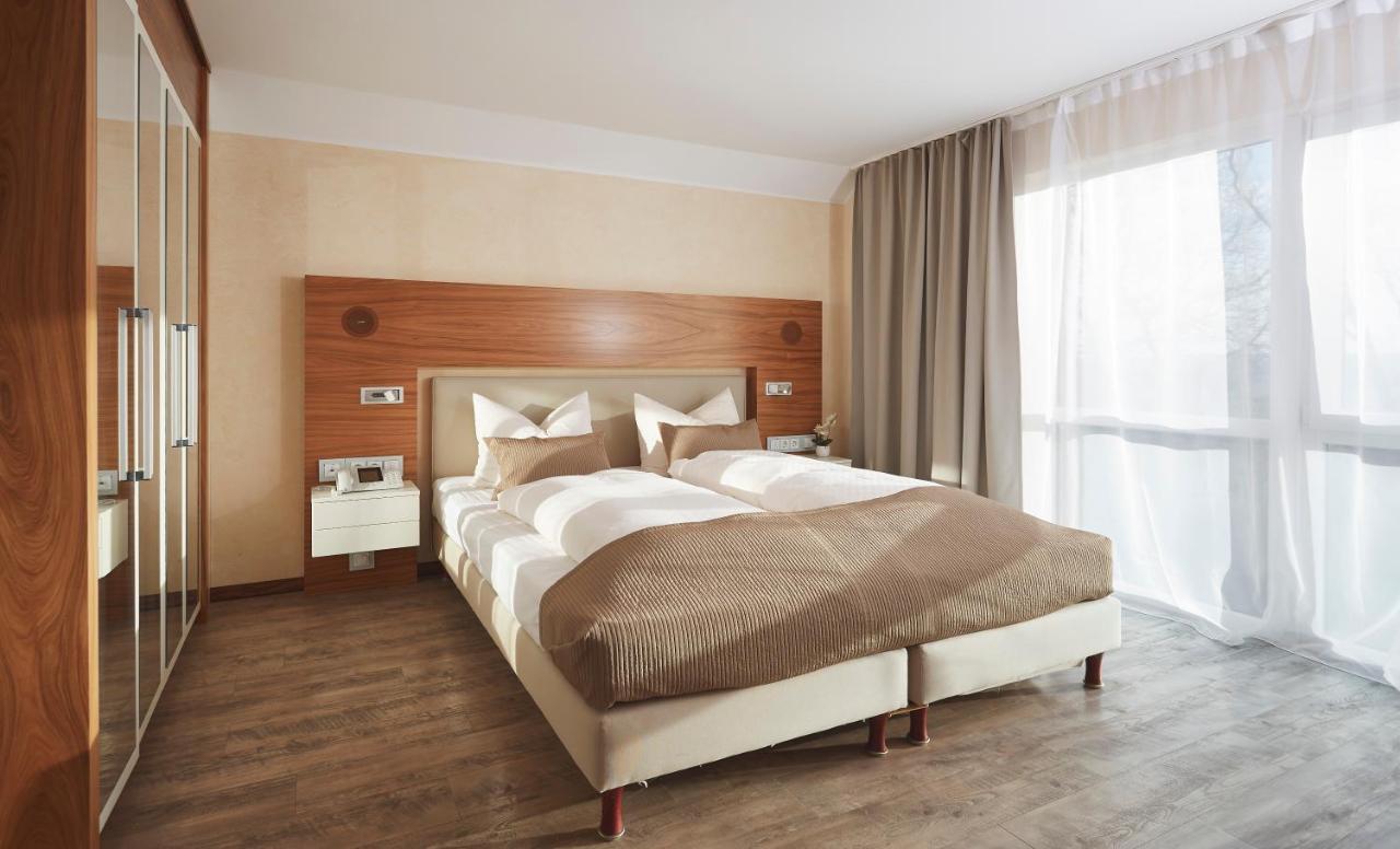 Kluet Hotel Хамельн Экстерьер фото